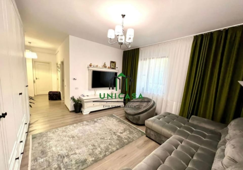 Bed, TV and multimedia, Seating area, Evening entertainment