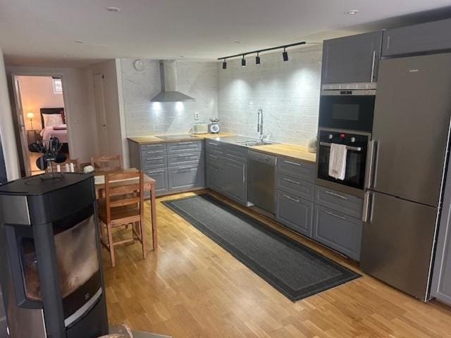 Coffee/tea facilities, Kitchen or kitchenette, dishwasher, oven, stove, toaster