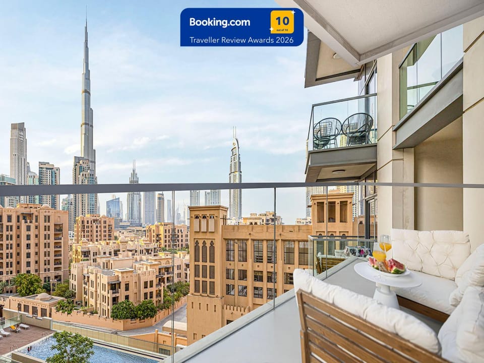 Balcony/Terrace, Balcony/Terrace, City view, Garden view, Landmark view, Pool view