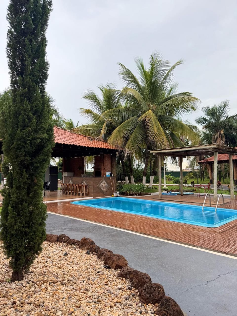 Swimming pool