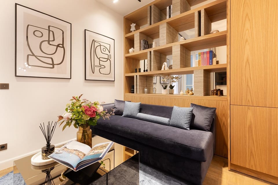 Library, Living room, Seating area