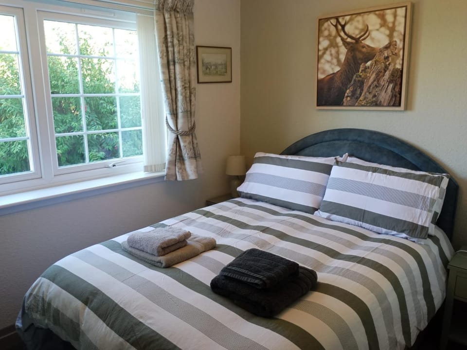 Marsco Apartment - Garden & Patio - Sea Views Apartment in Scotland