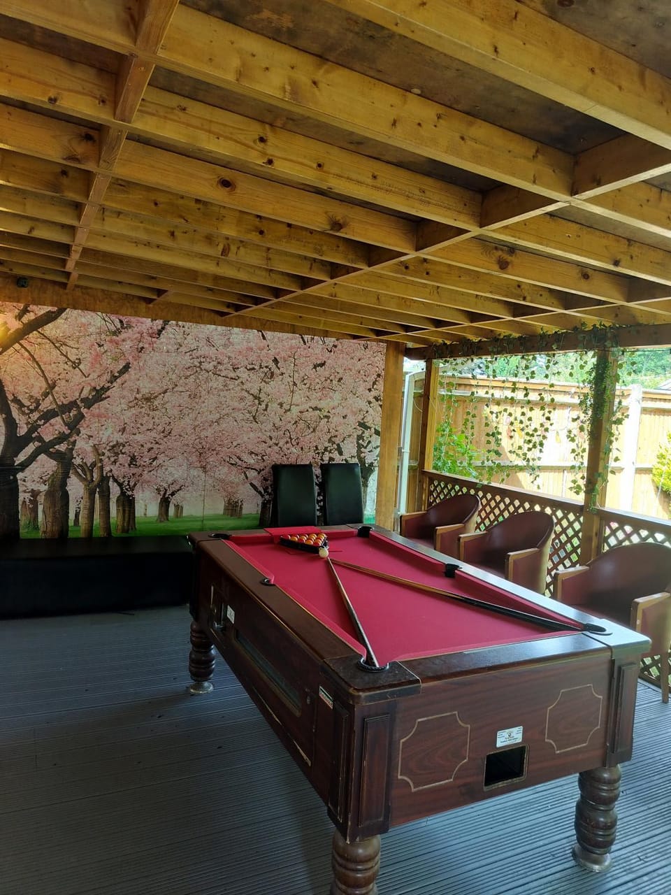 Billiard, Game Room