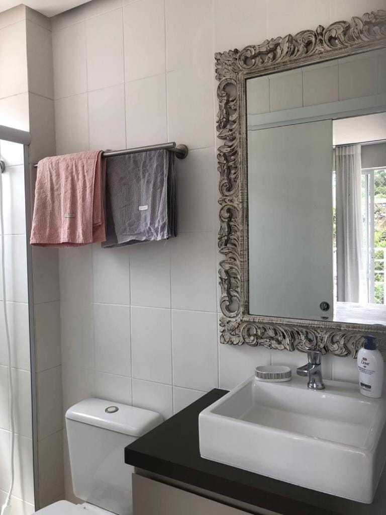 Bathroom, towels
