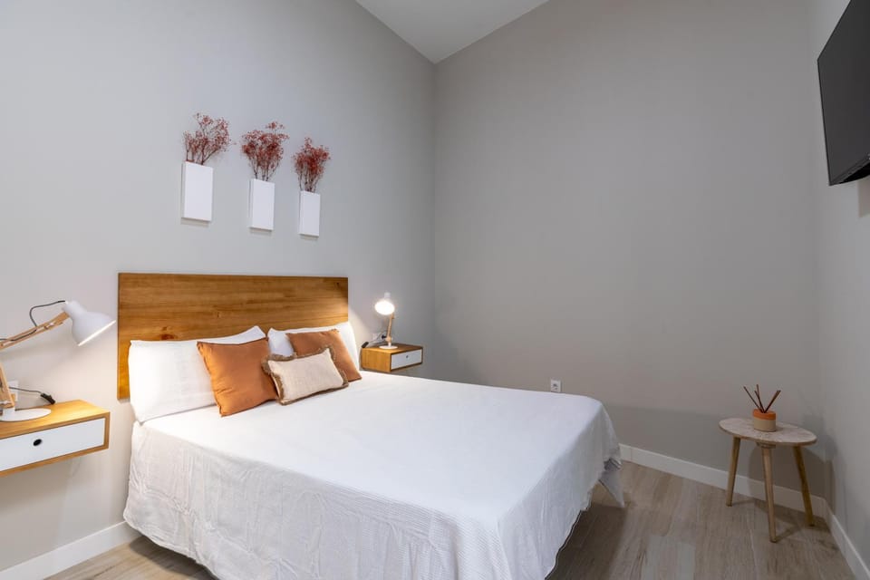 Bed, Bedroom