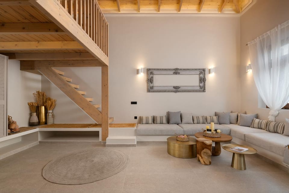 Living room, Photo of the whole room, Seating area