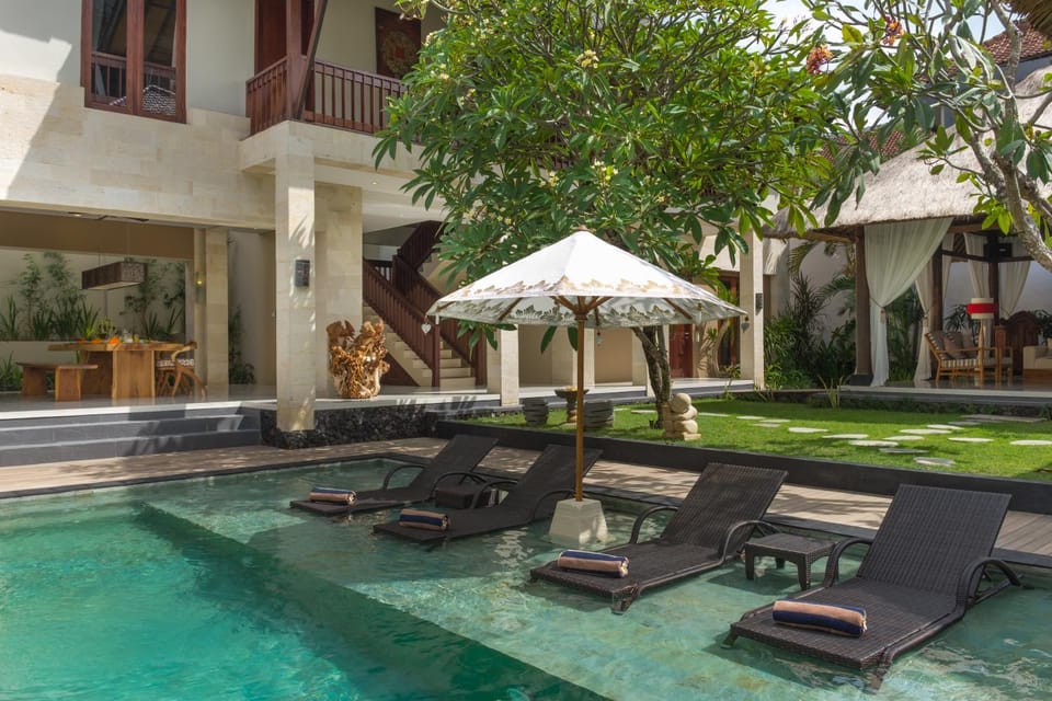 Communal lounge/ TV room, Day, Garden, Balcony/Terrace, On site, Swimming pool, Swimming pool