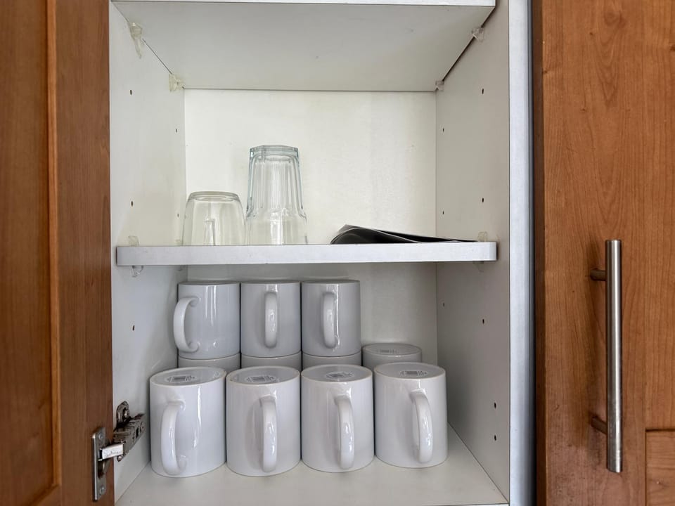 Coffee/tea facilities, Kitchen or kitchenette