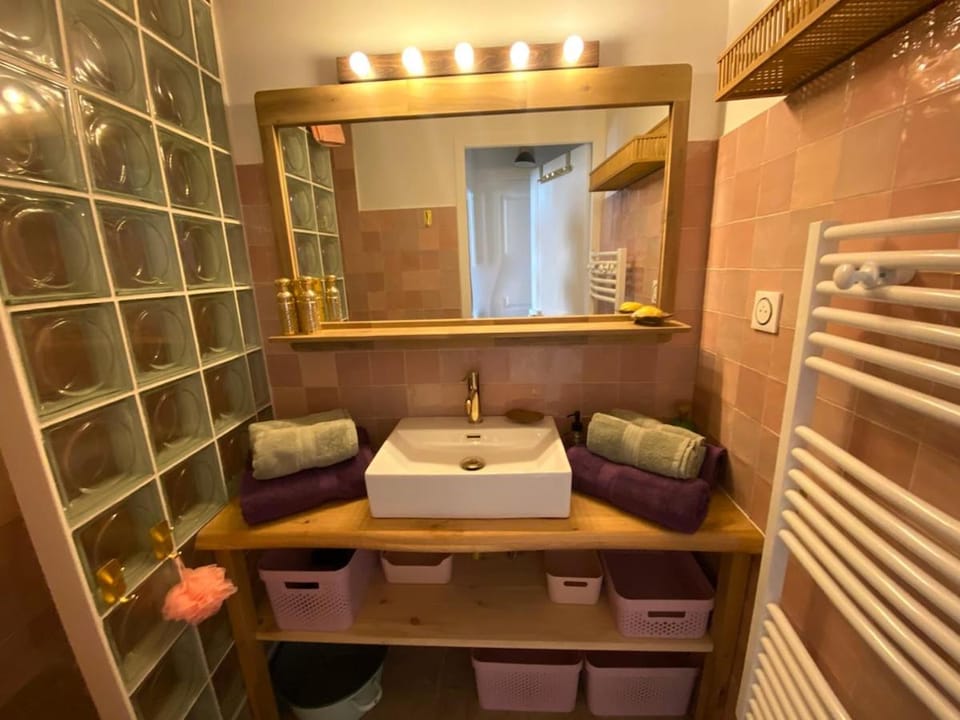 Le Cosy VIP, une vue perchée sur le Vieux Port Apartment in La Ciotat