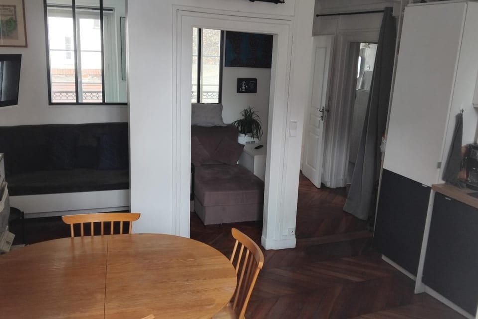 Charming apartment in Les Batignolles Apartment in Paris