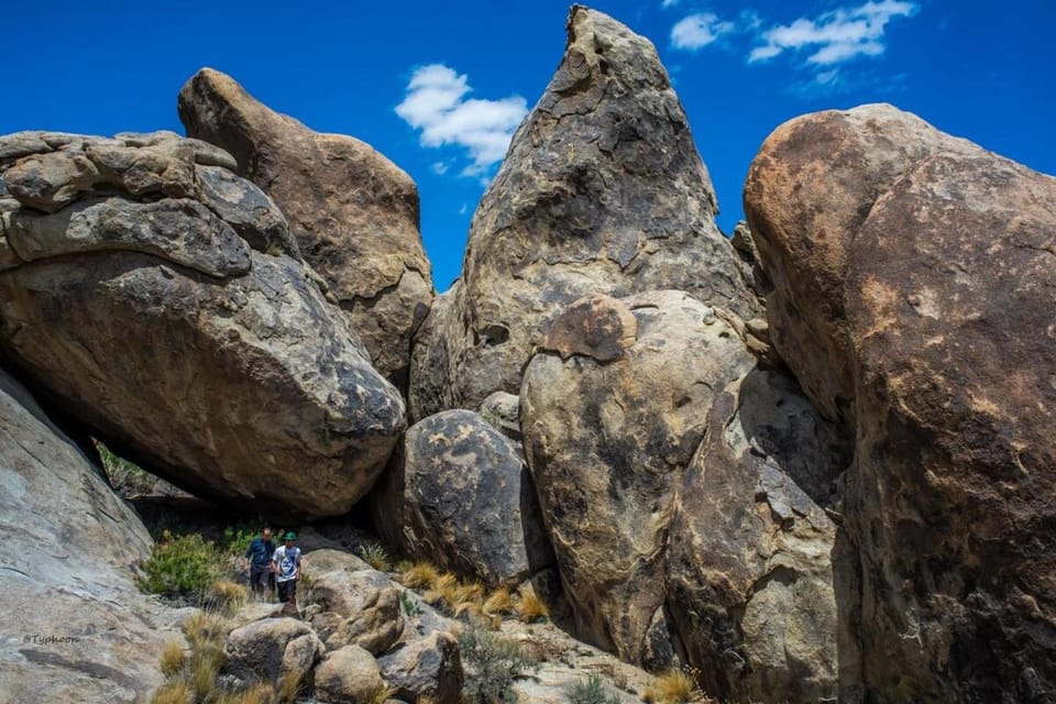 Magical property in the Alabama Hills - HOT TUB House in Lone Pine