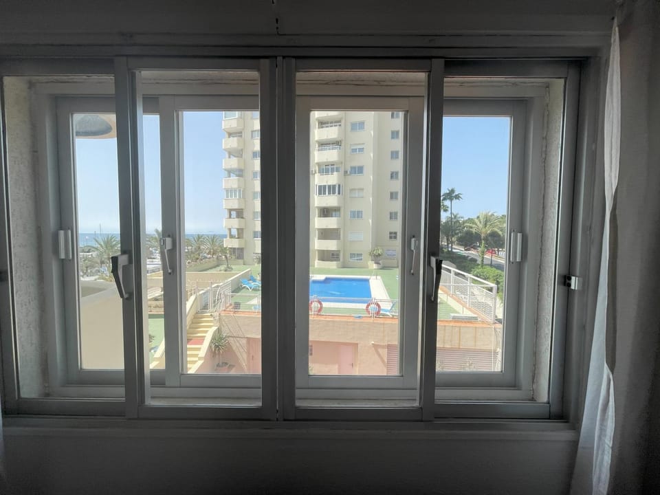 Intermobiliaria Rentals - Puerto Paraíso 42D Apartment in Estepona