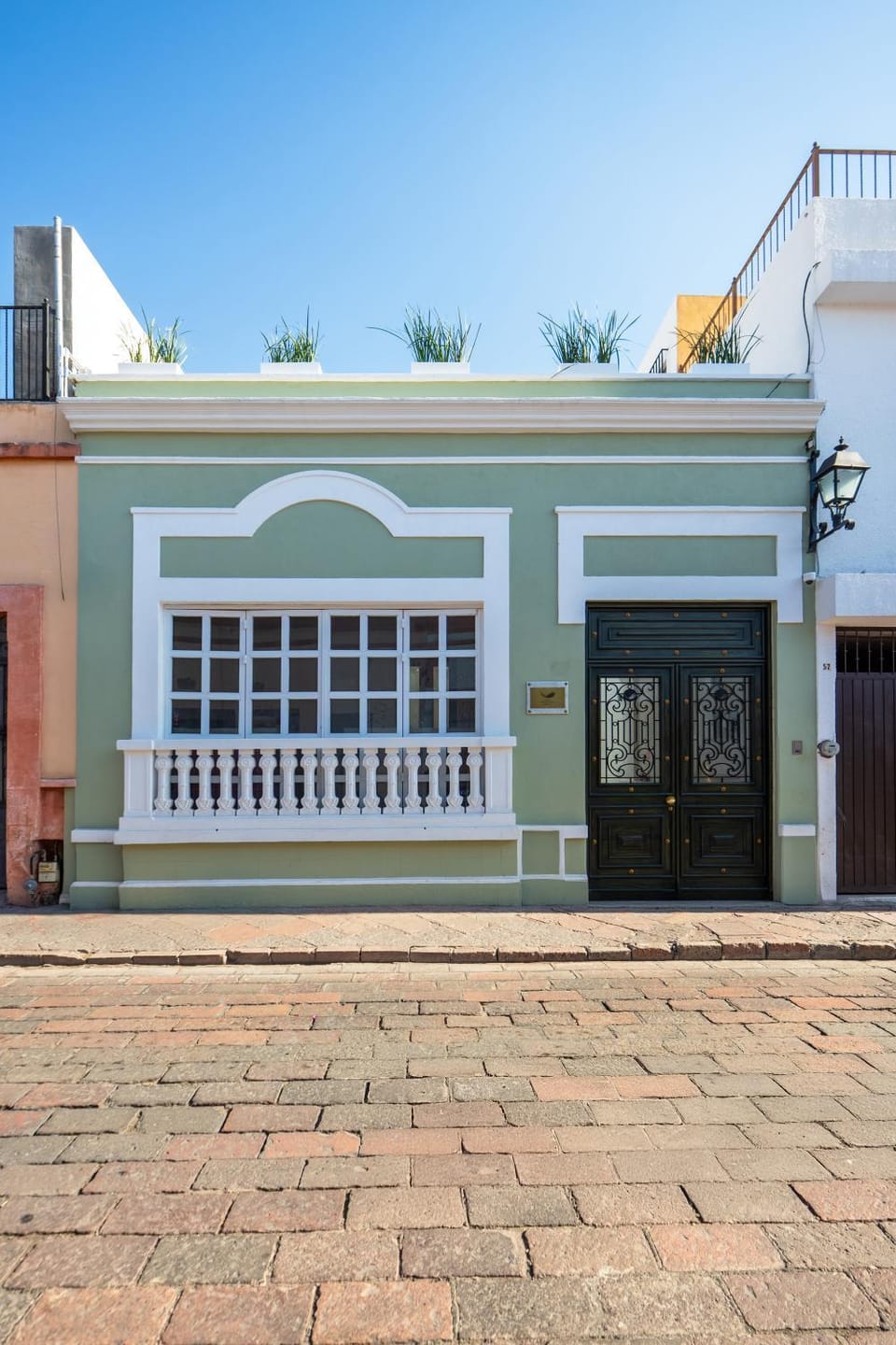 Property building, Facade/entrance