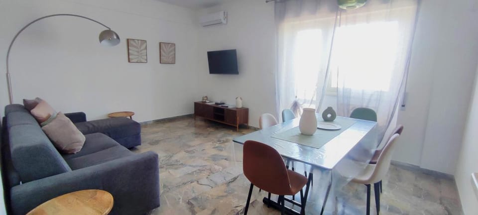 Pontile di Ostia Rutilio Namaziano Flat Apartment in Ostia