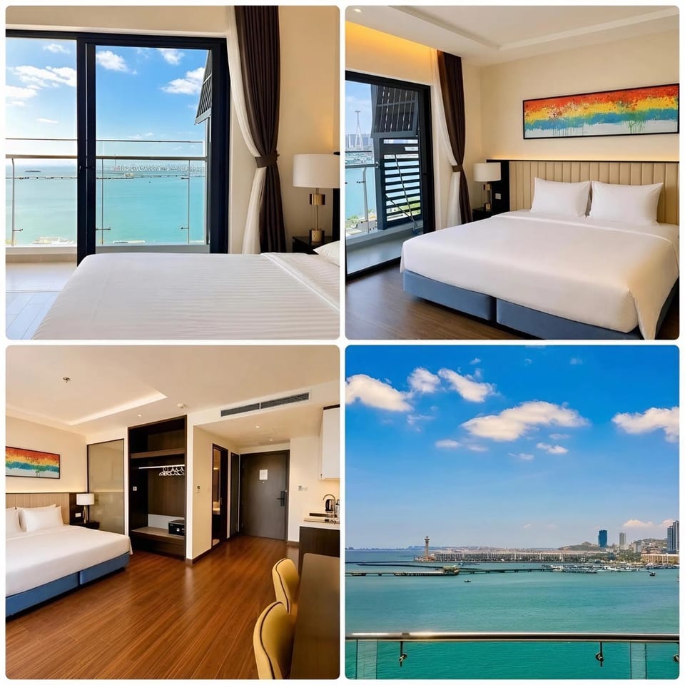 Bed, Bedroom, Sea view