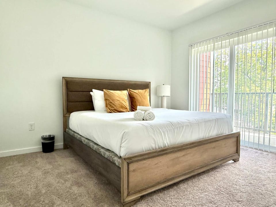 Bed, Bedroom