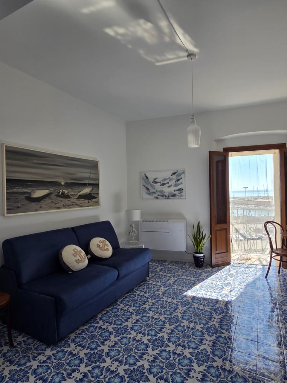 Living room, Sea view