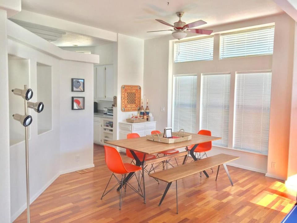 3 B 2 BA home in a Serene, quiet cul de sac House in Lone Pine