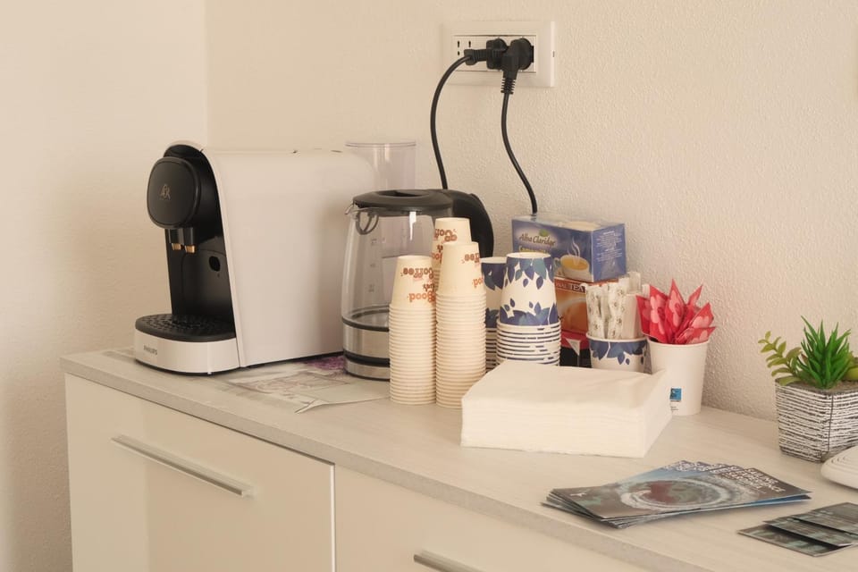 Coffee/tea facilities, Lobby or reception