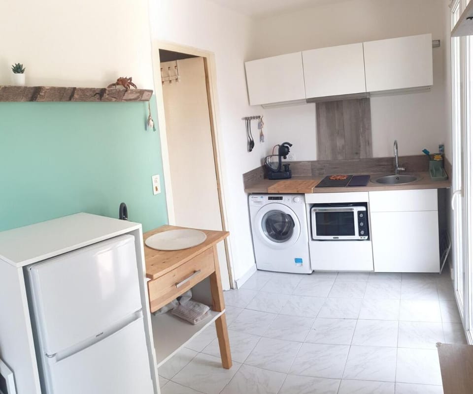 studio à 5 minute à pieds de la mer Apartment in Sanary-sur-Mer