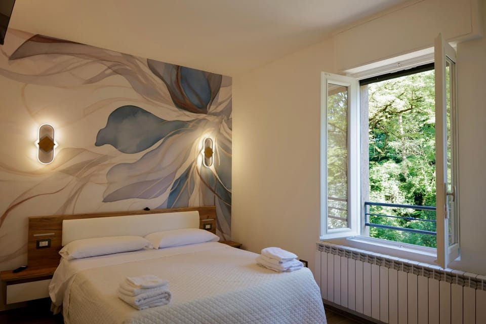 Lecco Rivers Retreat - Five Design Suites House in Province of Lecco