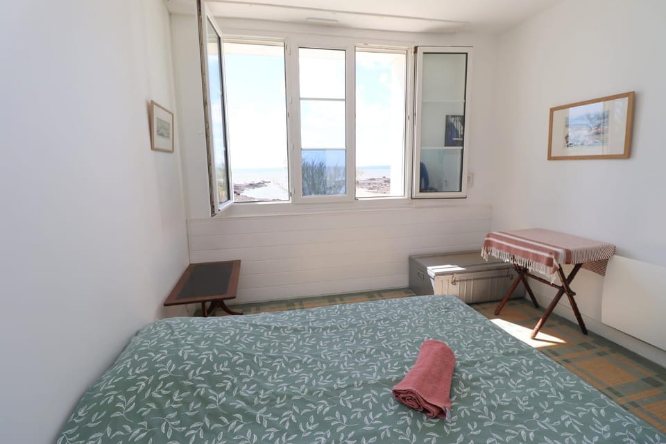 Bedroom, Sea view