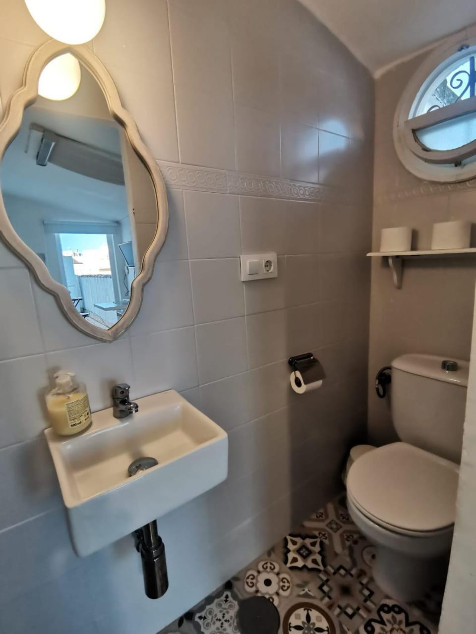 Toilet, Bathroom