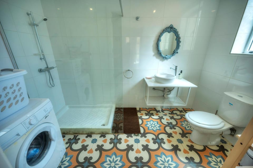 Traditional townhouse near seafront, roof terrace RTHE1-1 Apartment in Malta