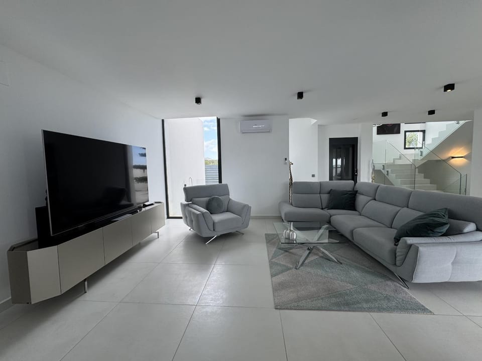 Communal lounge/ TV room, Living room