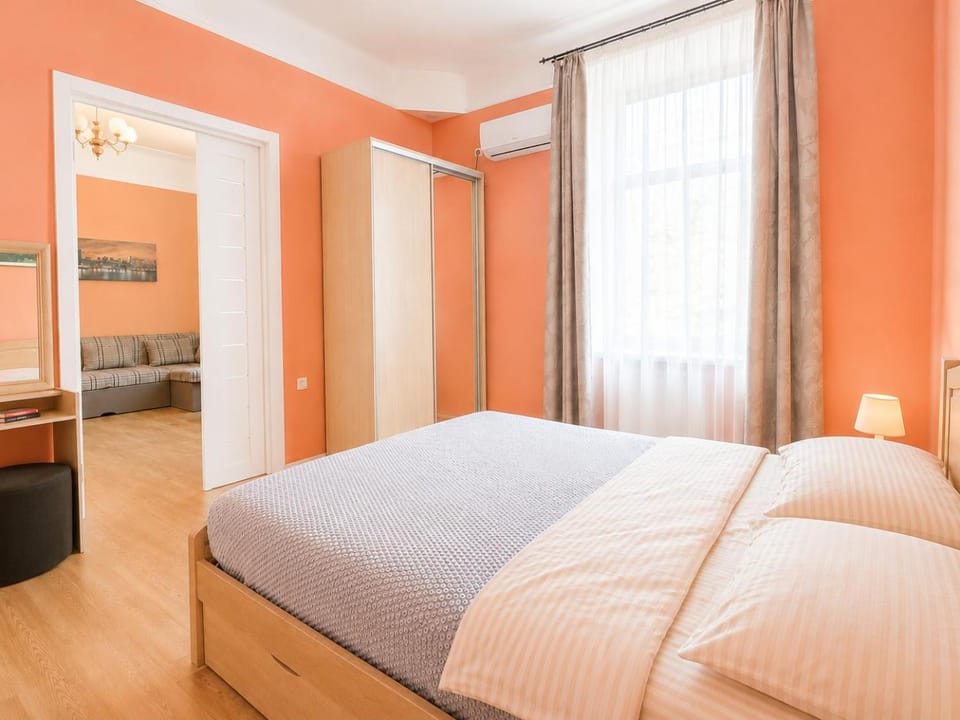 Bed, Photo of the whole room, Bedroom, wardrobe, air conditioner