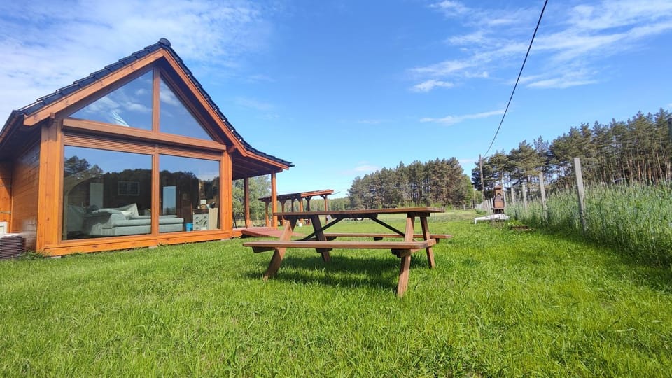 Property building, Spring, Day, Natural landscape, Garden, Garden view
