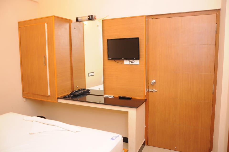 Bed, TV and multimedia