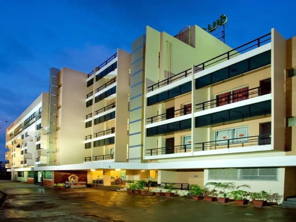 Property building, Street view