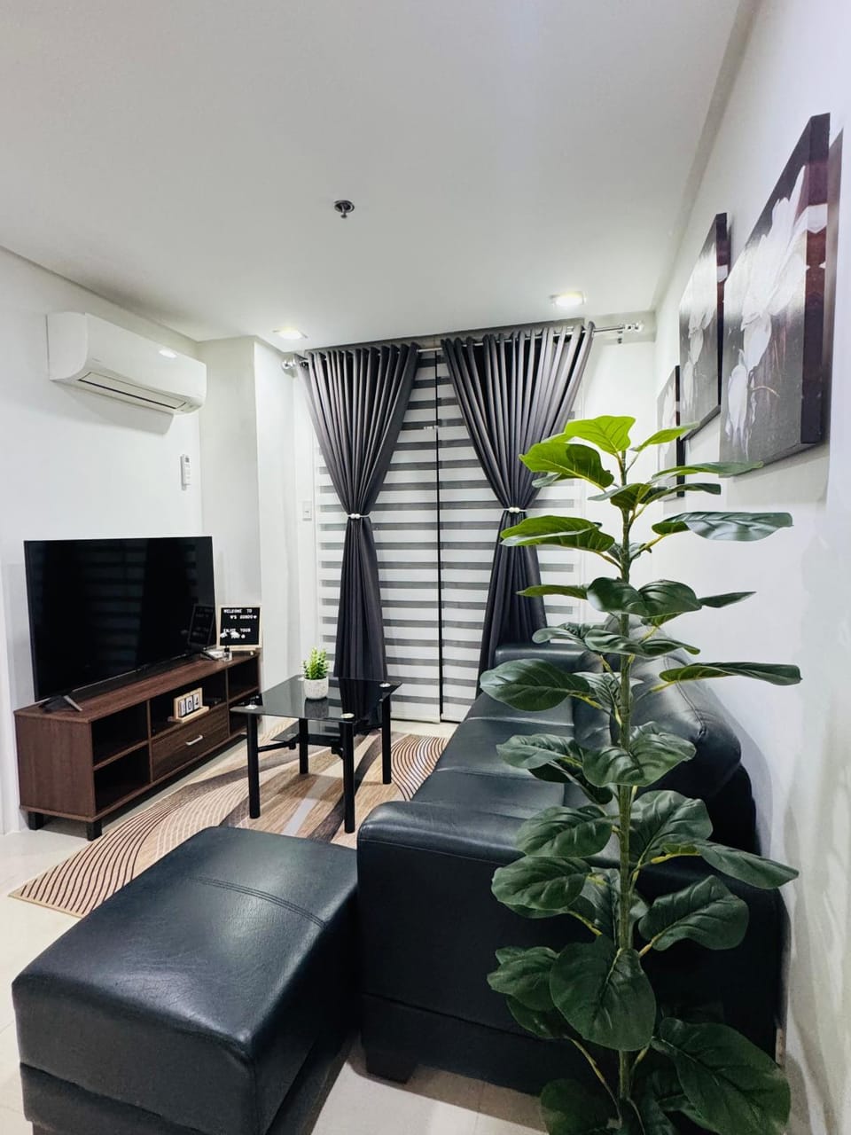 W's Condo at One PonteFino Tower Apartment hotel in Batangas