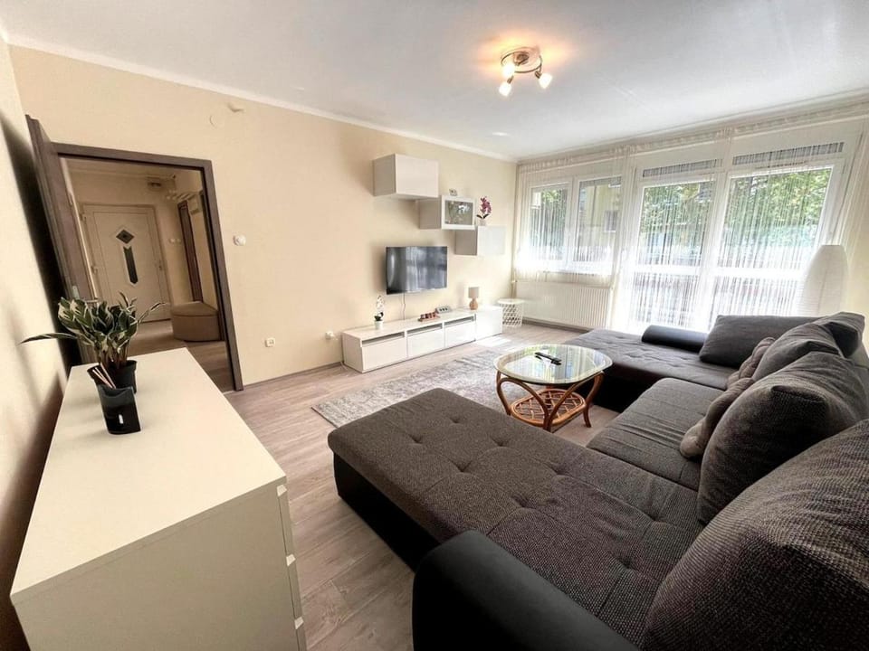 Peony Apartment - Siófok Apartment in Siófok