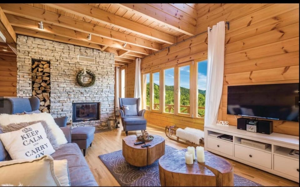 ŠUMSKA VILA Mrkopalj Villa in Primorje-Gorski Kotar County