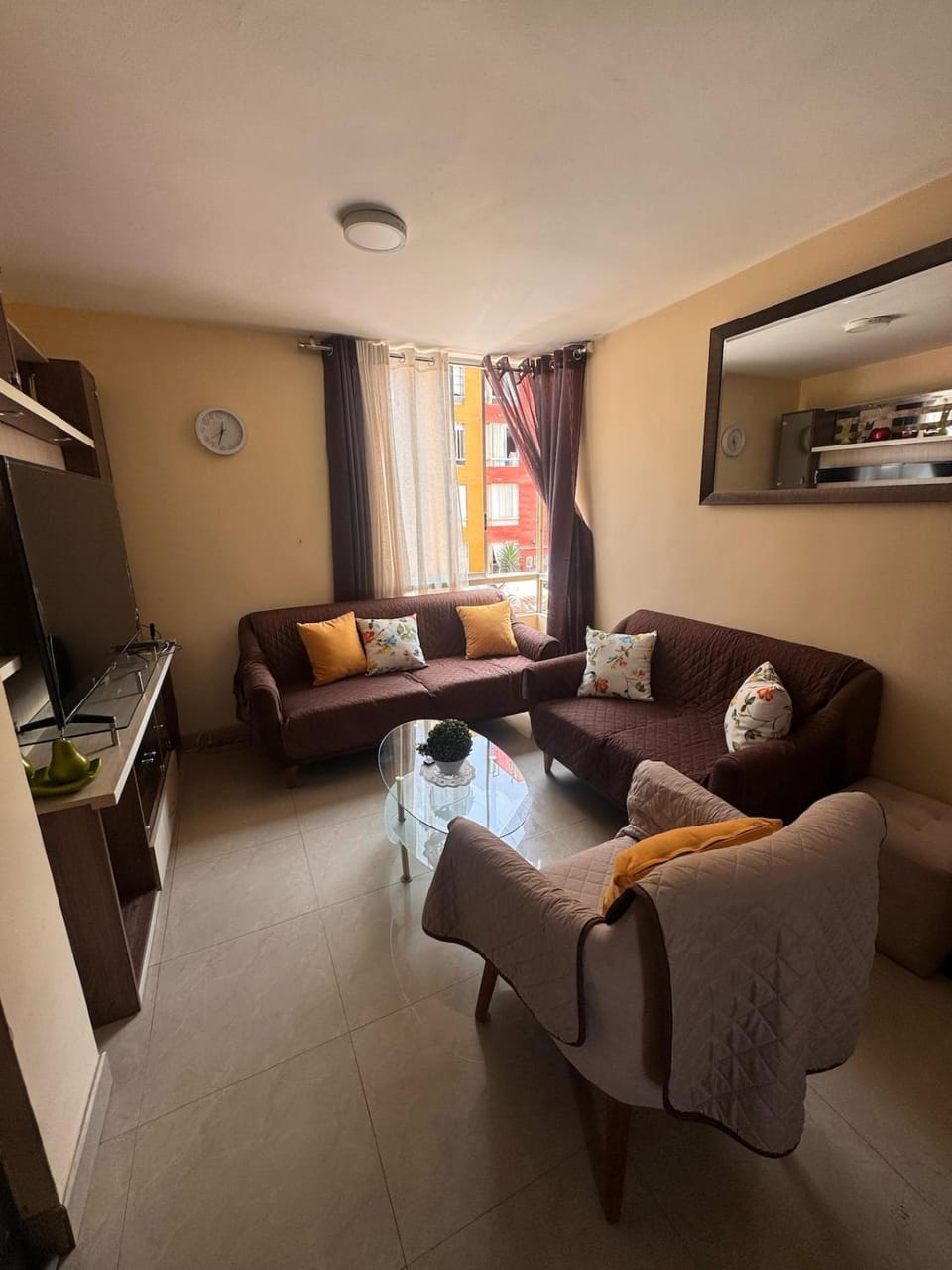 TV and multimedia, Living room, Seating area