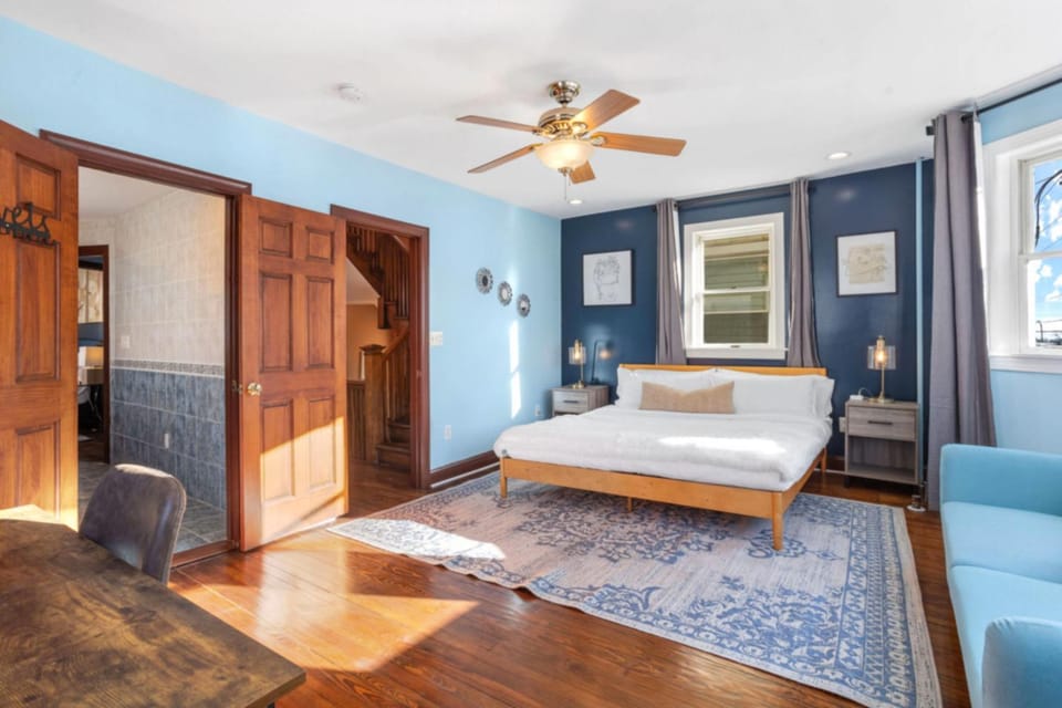 8BR 3BA Classic by Tropicana, Boardwalk, Beach House in Atlantic City