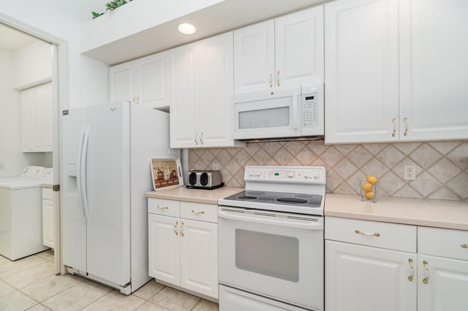 Kitchen or kitchenette, oven, stove, toaster