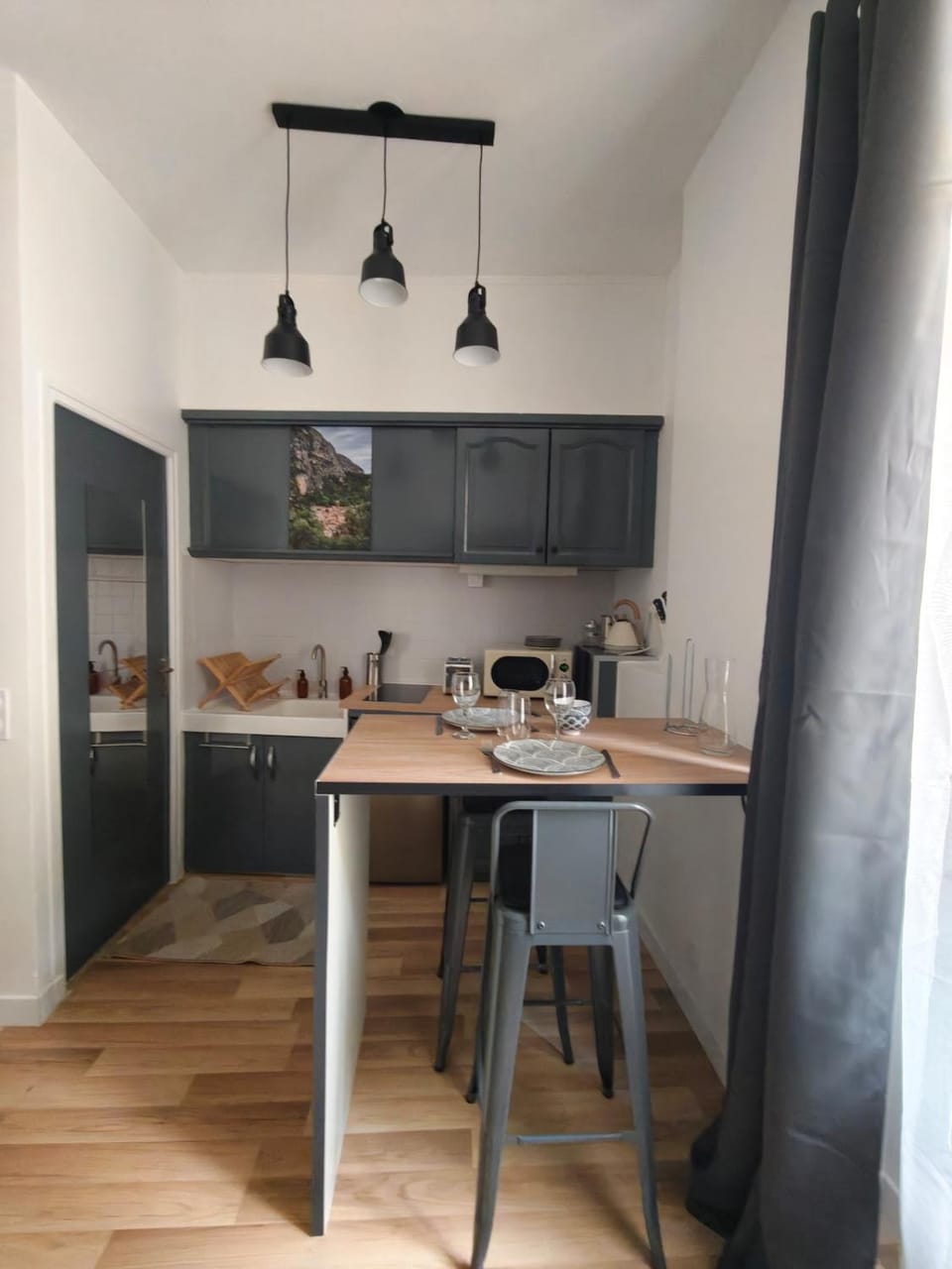 Studio vue sur le rocher Apartment in Provence-Alpes-Côte d'Azur