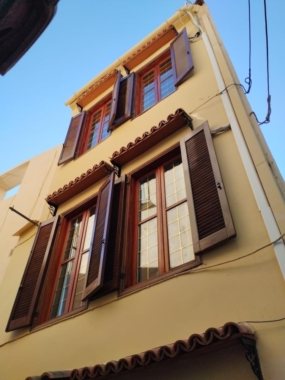 Property building, Day