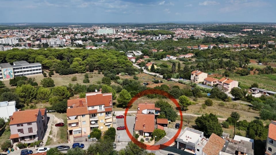 Apartment Piranesi with a parking space Apartment in Pula