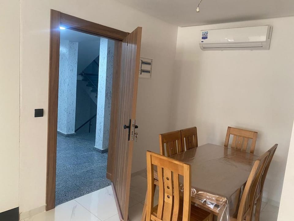Apt familial calme avec piscine à Harhoura Apartment in Rabat-Salé-Kénitra