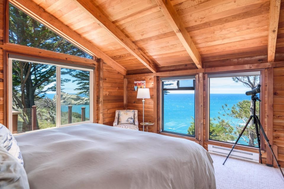 Haven's View With Stunning Ocean Views House in Sonoma County