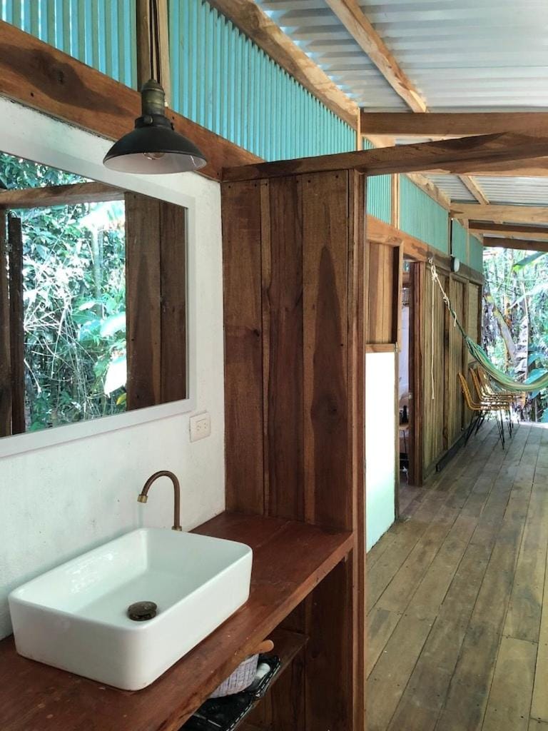 Amazing Cabin RIO LA MIEL Cabin in Cundinamarca, Colombia