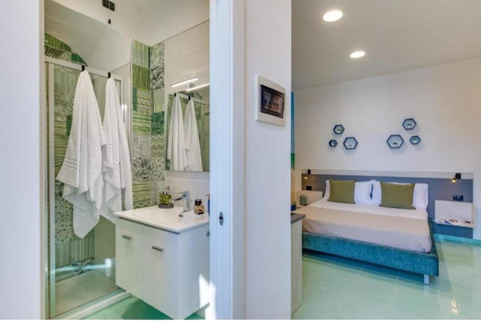 Bathroom, Photo of the whole room