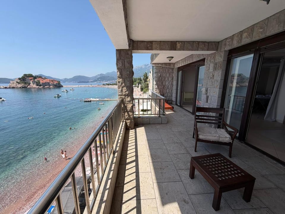 The View Sveti Stefan Lux Apartment in Sveti Stefan