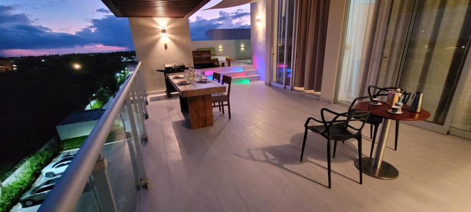 Vibe Residence Gorgeous Penthouse with Jacuzzi & outstanding Sea & Natural Preserve view Apartment in Dominicus