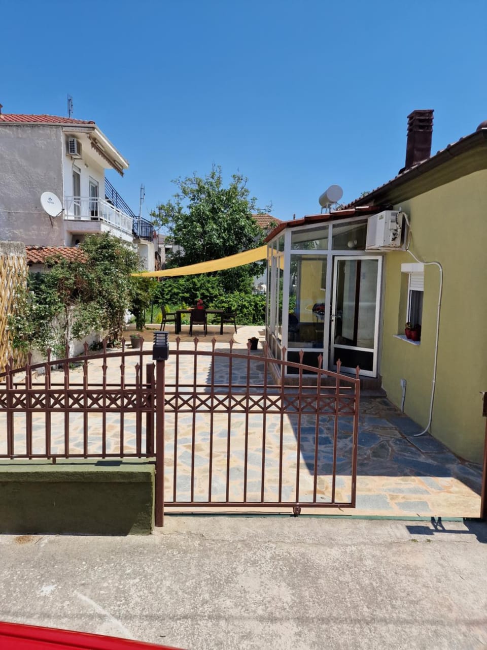 Property building, Garden, Garden view