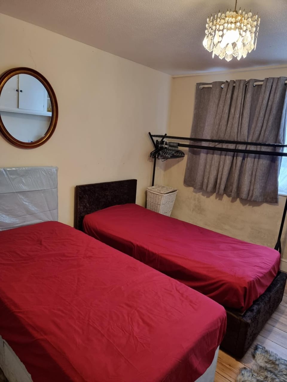 Bed, Photo of the whole room